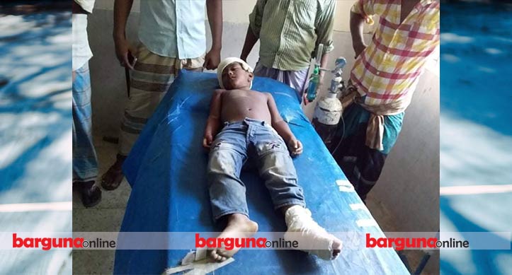 তালতলীতে সড়ক দুর্ঘটনায় এক শিশু নিহত